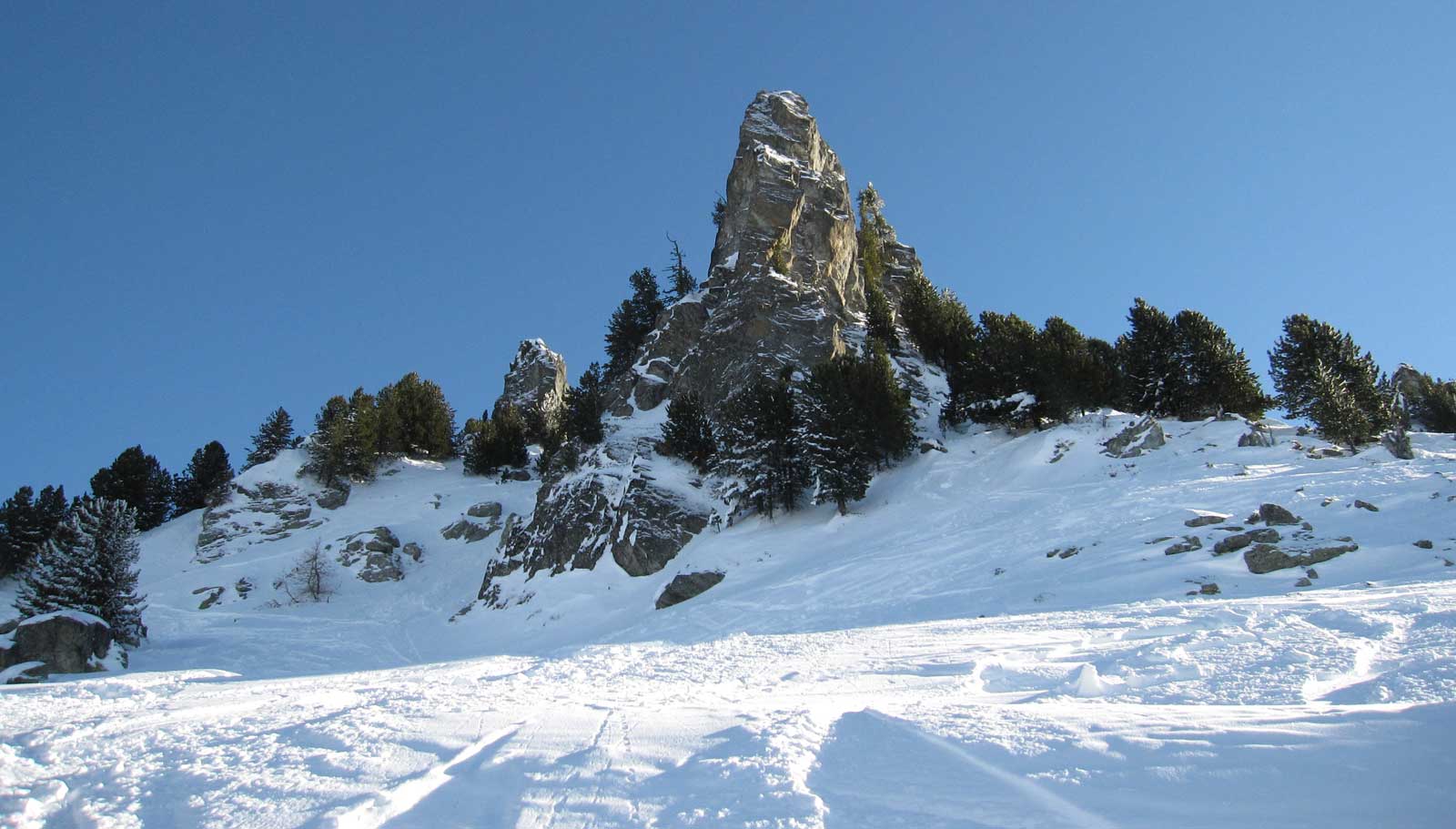 Les deux têtes Arc 1600